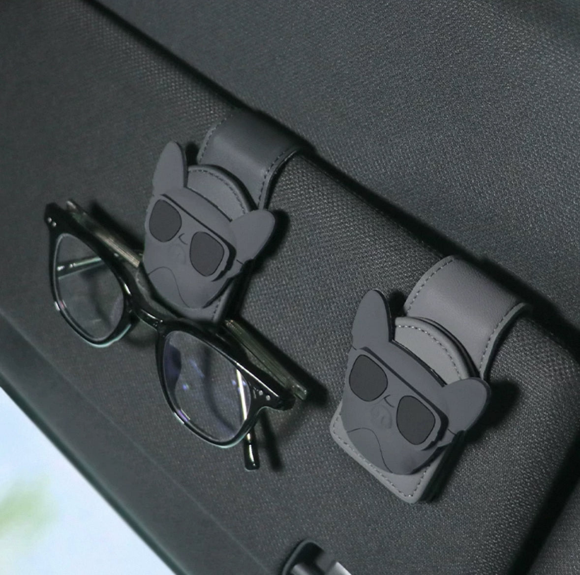【OULA】Car glasses clip car sunshade storage clip glasses holder personality car interior hanging sunglasses sunglasses clip card clip
